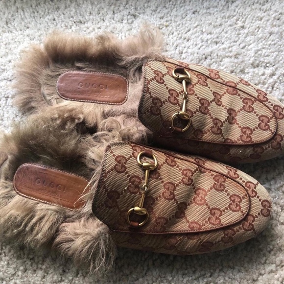 Gucci Princeton Canvas Loafers - Picture 2 of 6